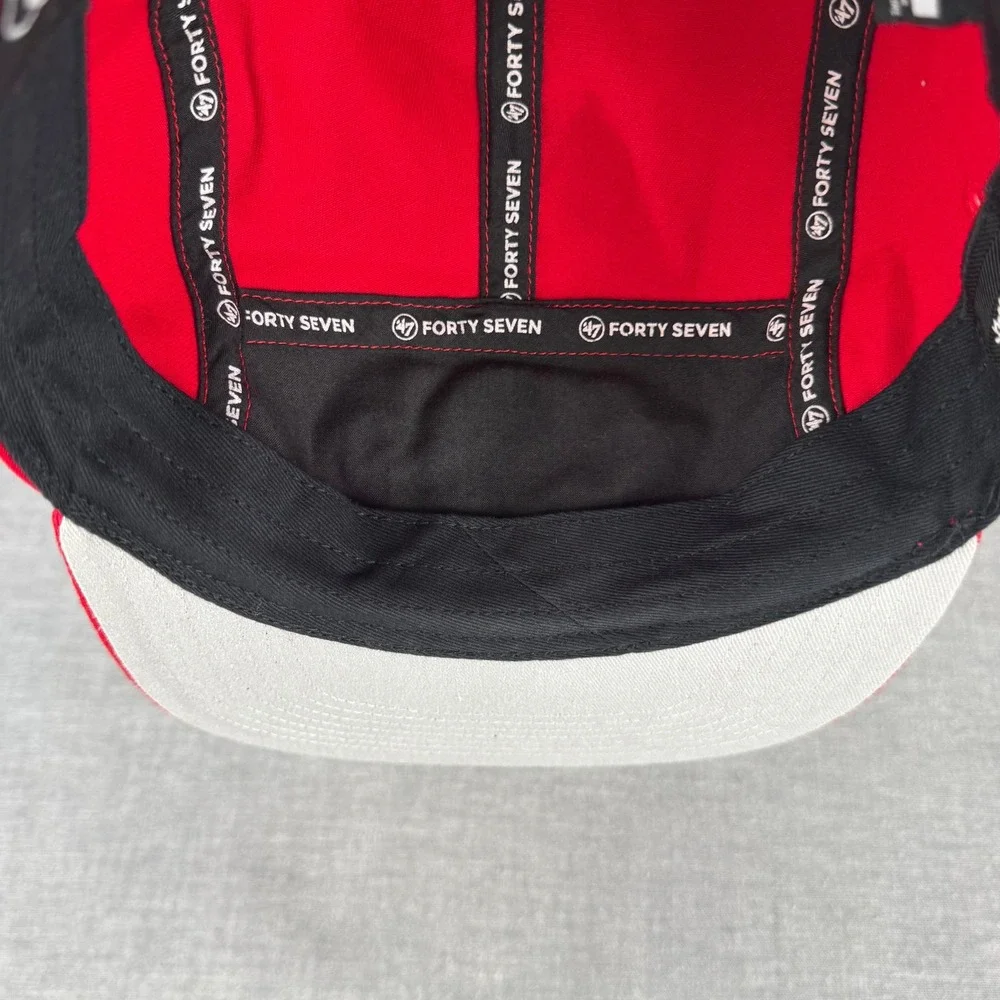 Chicago Bulls 5-Panel Hat Red '47 Strapback Global Artist Project Pete Fowler